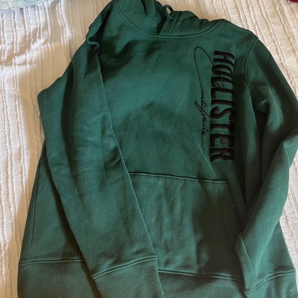 Hollister, S size, and Dark green coloured.